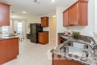 437 Palomino Stand Dr in La Marque, TX - Building Photo - Building Photo