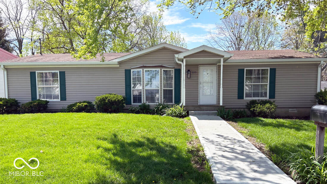 335 W Bow St in Thorntown, IN - Building Photo