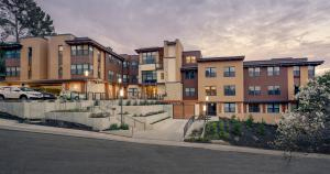 Monteverde Senior Apartments in Orinda, CA - Building Photo - Building Photo