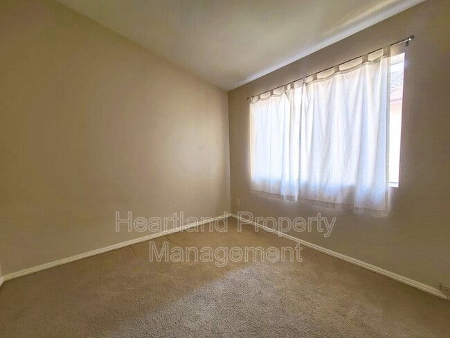 11372 Via Rancho San Diego Via in El Cajon, CA - Building Photo - Building Photo