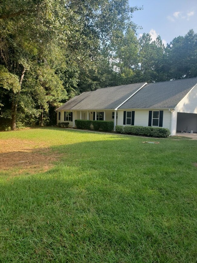 property at 1717 New Hope Rd
