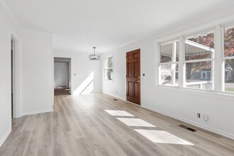 3124 Cloverwood Dr in Nashville, TN - Building Photo - Building Photo