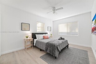 515 NE 82nd St in Miami, FL - Building Photo