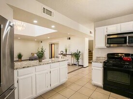 8216 R C Gorman Ave NE in Albuquerque, NM - Building Photo