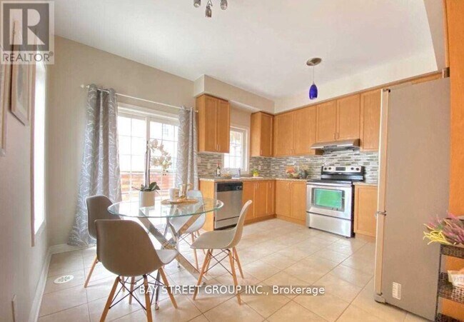 177 Finch Ave E in Toronto, ON - Building Photo - Building Photo