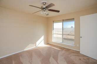 Vista Park Apartments in Dallas, TX - Foto de edificio - Interior Photo