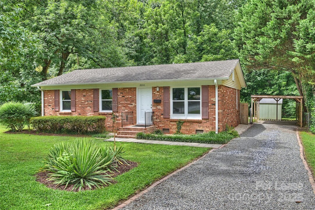 2840 Edsel Pl in Charlotte, NC - Building Photo