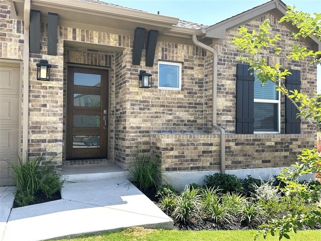 257 Coleto Tr in Bastrop, TX - Building Photo - Building Photo