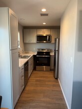 12327 Farmington St in Hesperia, CA - Building Photo - Building Photo