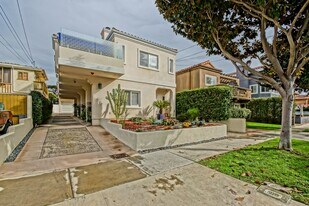 226 N Irena Ave in Redondo Beach, CA - Building Photo