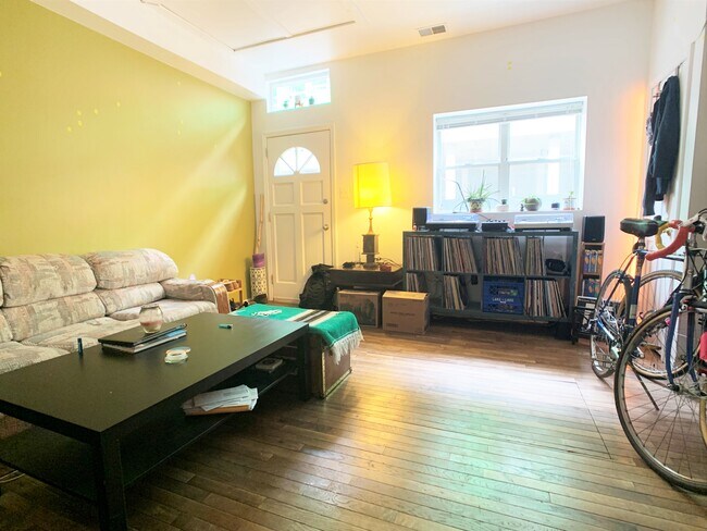 1129 N Hancock St in Philadelphia, PA - Building Photo - Building Photo