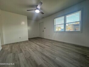 408 Myrtlewood Cir in Jacksonville, NC - Building Photo - Building Photo