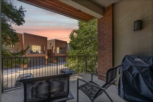 2608 Museum Way in Fort Worth, TX - Building Photo