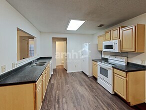 8334 Tavern Pt in San Antonio, TX - Building Photo - Building Photo