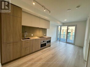 36 Olive Ave in Toronto, ON - Building Photo - Building Photo