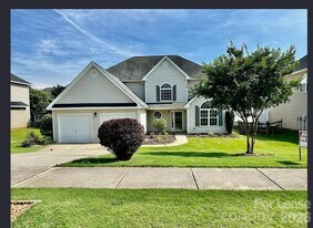 108 Saye Pl in Mooresville, NC - Building Photo