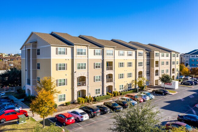 Lirio in San Antonio, TX - Building Photo - Building Photo