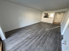 3399 Foxcroft Rd in Miramar, FL - Foto de edificio - Building Photo