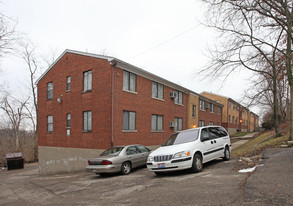 2550-2552 Harrison Ave in Cincinnati, OH - Foto de edificio - Building Photo