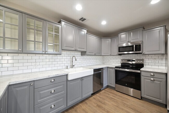 3123 W Heatherock Cir in Sugar Land, TX - Building Photo - Building Photo