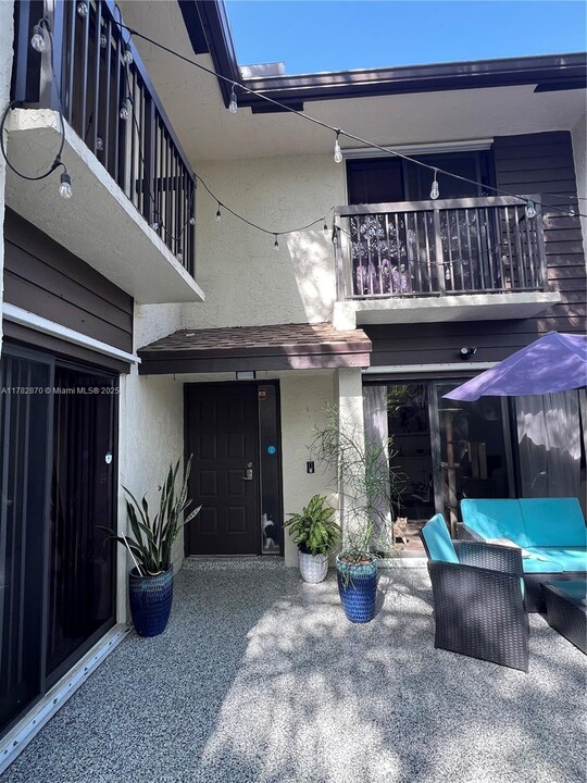 3357 Cocoplum Cir in Coconut Creek, FL - Building Photo