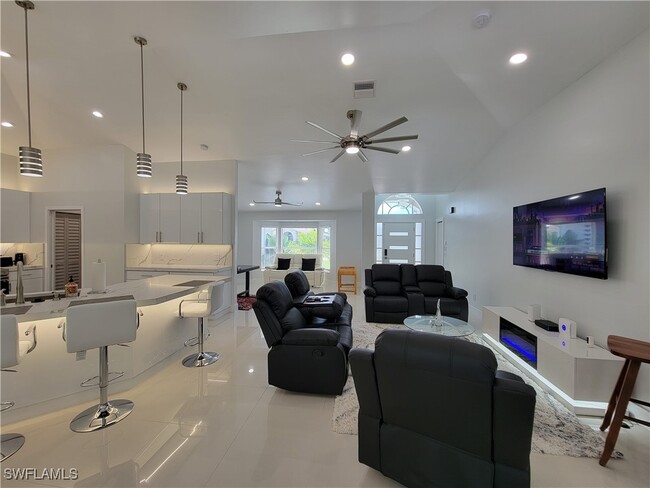 property at 237 SW 47th St