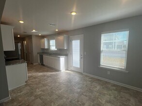 58 Stonehenge Ln in Manchester, TN - Building Photo - Building Photo