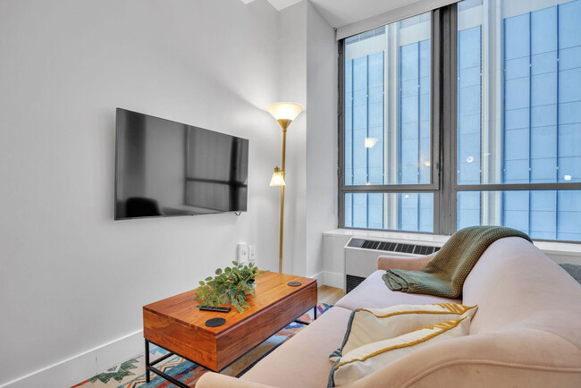 95 Wall St in New York, NY - Building Photo - Building Photo