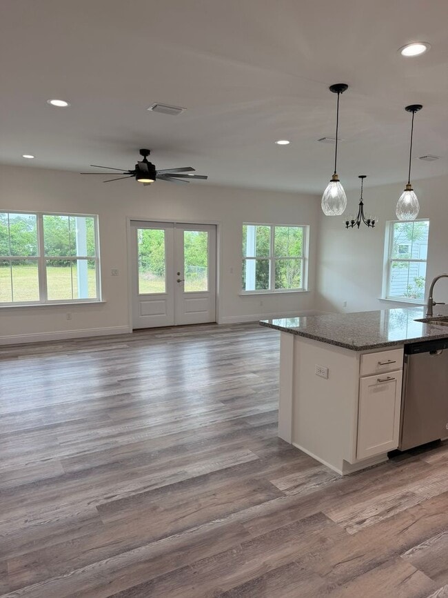 913 Plantation Dr in Panama City, FL - Building Photo - Building Photo