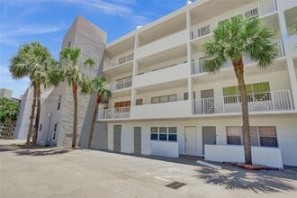 2840 NE 14th Street Causeway in Pompano Beach, FL - Building Photo - Building Photo