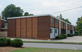 511 Westwood Ave in High Point, NC - Building Photo - Building Photo