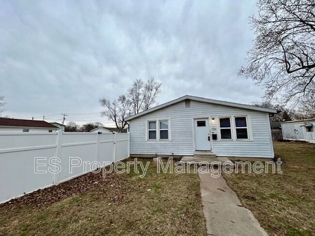 1408 Holland St in Noblesville, IN - Building Photo - Building Photo