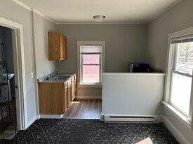 702 S Duluth Ave, Unit 2 in Sioux Falls, SD - Building Photo