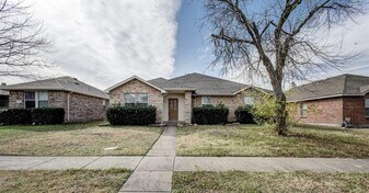 3009 Meadow Bluff Dr in Wylie, TX - Building Photo