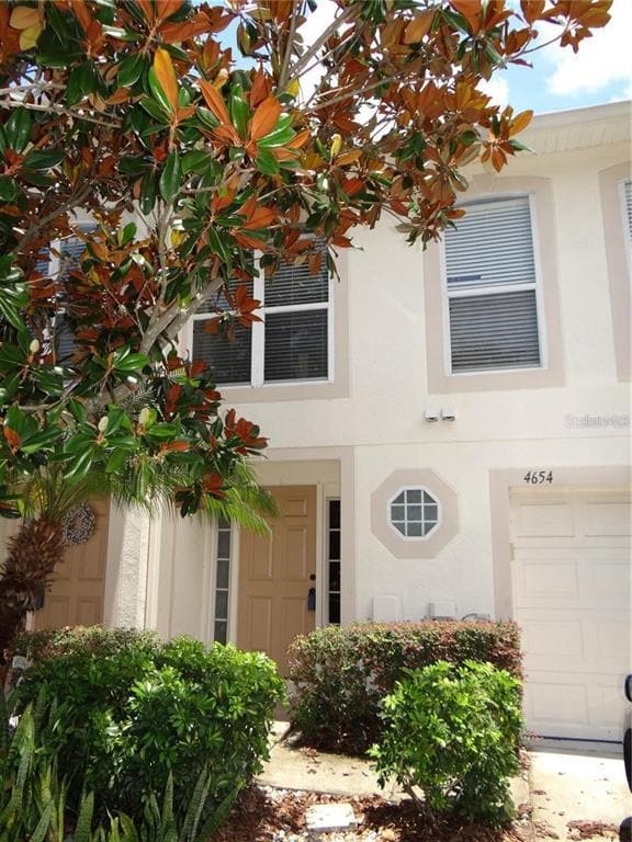 property at 4654 Ashburn Square Dr