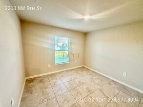 2213 NW 9th St in Cape Coral, FL - Building Photo - Building Photo