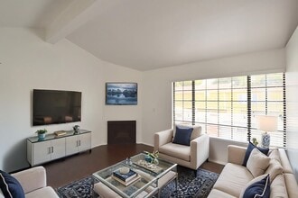 5744 Colfax Ave in Los Angeles, CA - Building Photo - Building Photo