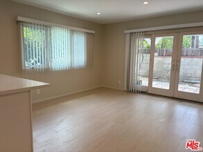 16699 Morrison St in Los Angeles, CA - Building Photo - Building Photo