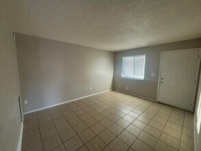 420 E Navajo Rd in Tucson, AZ - Building Photo - Building Photo