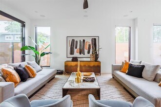 2807 Garwood St in Austin, TX - Building Photo - Building Photo