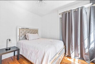629 2nd Ave in New York, NY - Building Photo - Building Photo