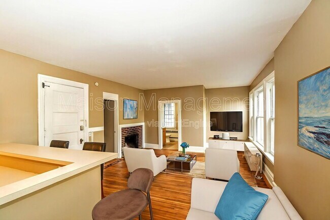595 University Ave in Rochester, NY - Building Photo - Building Photo