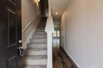 9220 Golfview Cir in Covington, GA - Building Photo - Building Photo