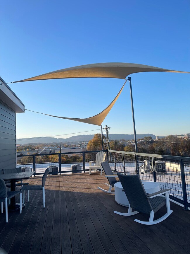 Burnside in Chattanooga, TN - Foto de edificio - Building Photo