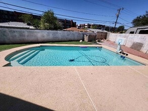 2829 W Marshall Ave in Phoenix, AZ - Building Photo - Building Photo