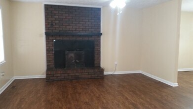 46 Pine Ct in Dallas, GA - Building Photo - Building Photo