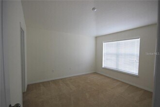 6783 Breezy Palm Dr in Riverview, FL - Building Photo - Building Photo