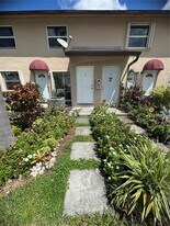 15250 SW 80th St in Miami, FL - Building Photo