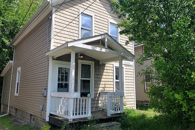 property at 537 Allyn St