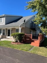 3496 Willowview Ct in Aurora, IL - Building Photo - Building Photo